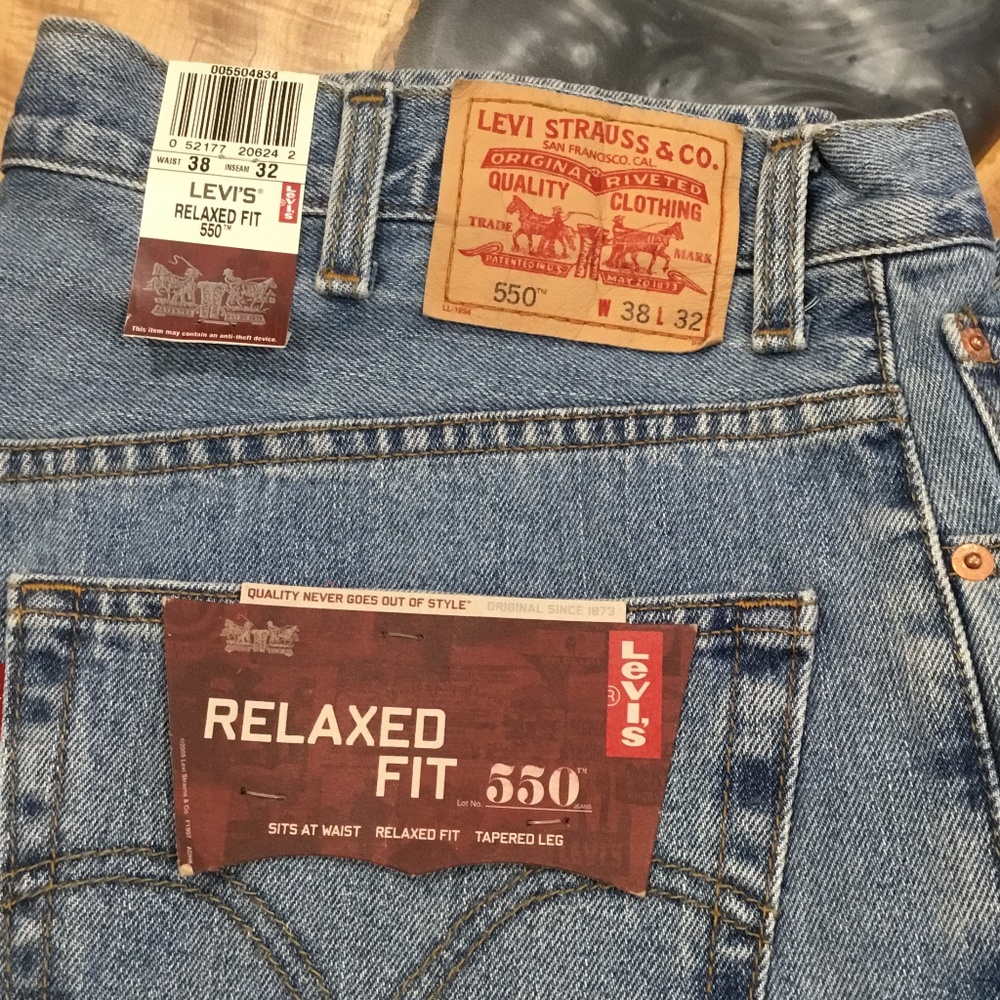 Levi’s 550 38x32 NWT